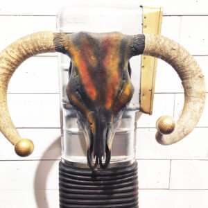 Chimenea Salvaje escultura JSUS ART iluminación dramática fuego